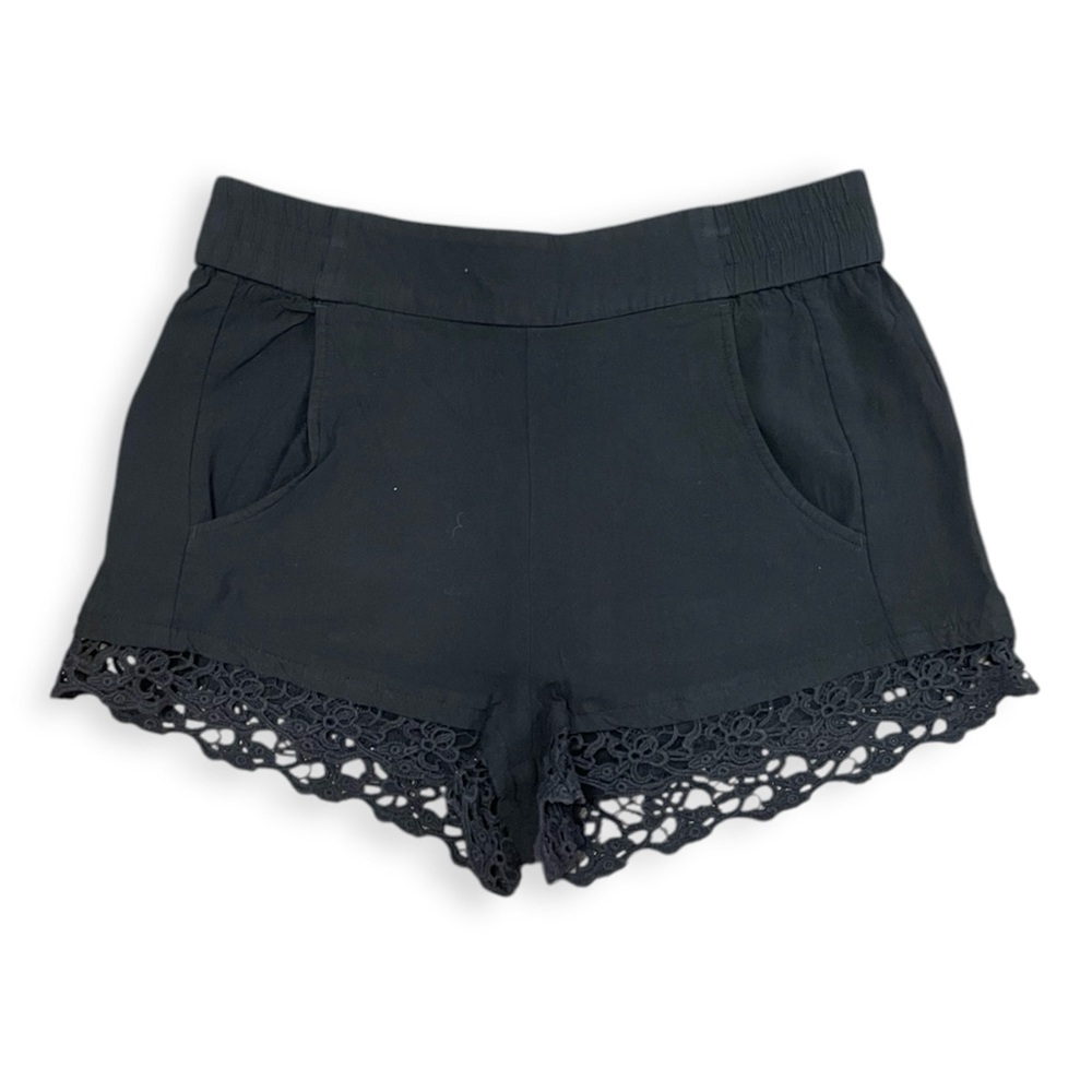 EXPRESS Crochet Trim Black Shorts Women’s size XS